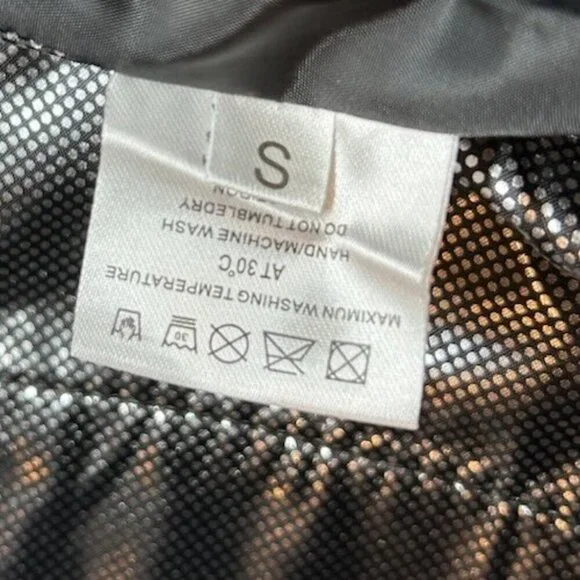 Heated Vest with Power Bank Womens Size Small Rechargeable Battery Pack Layering - Picture 9 of 9